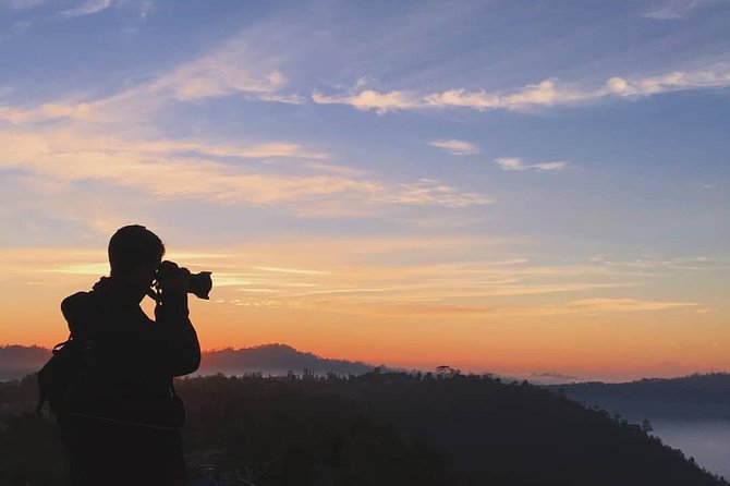 Sunrise Trekking / Hike Mount Batur Private & Natural Hot Spring - The Hike in Darkness: Pace, Torches, and Guide Attention
