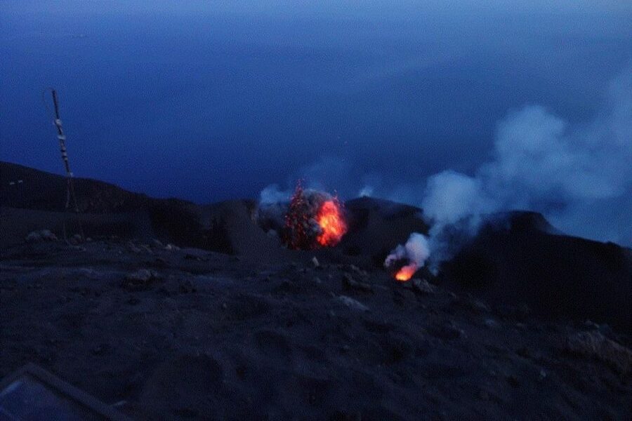 Sunset Trekking on vulcano Stromboli - Why this sunset trek feels special on Stromboli