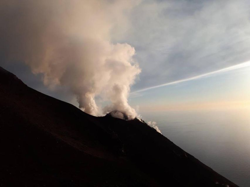 Sunset Trekking on vulcano Stromboli - Gear and comfort: what’s included and what you must bring