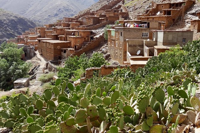 Trekking and Hiking in Morocco 2 Day trek in Atlas Mountains Berber villages - From Marrakech to Imlil: the road start that sets the mood