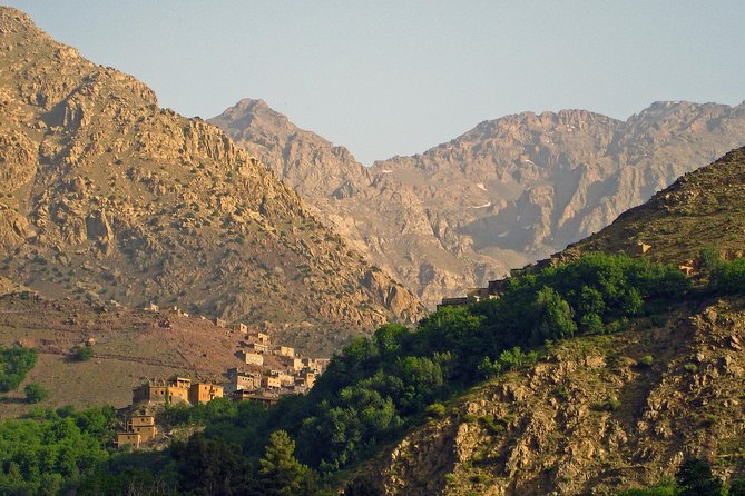 Trekking and Hiking in Morocco 2 Day trek in Atlas Mountains Berber villages - What to bring so the hike stays fun (not miserable)