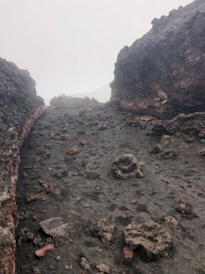 Trekking at 3000 meters on Etna - Walking the 2002 lava flows: where the geology starts to click