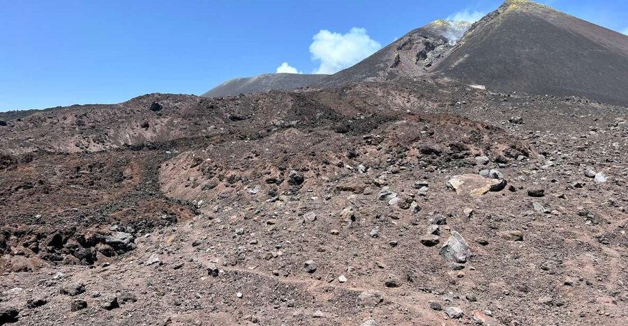 Trekking at 3000 meters on Etna - From crater edges to the highest 2002 explosive craters on the south slope