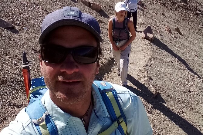 Trekking day in the mountains close to Bariloche - How the guide chooses the trail for your fitness (and what to ask for)