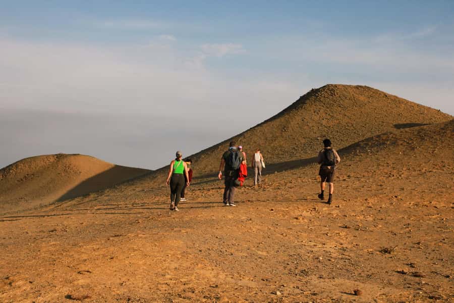 TREKKING GOLDEN SHADOWS - En route stops: quick photos, guided context, and coastline views