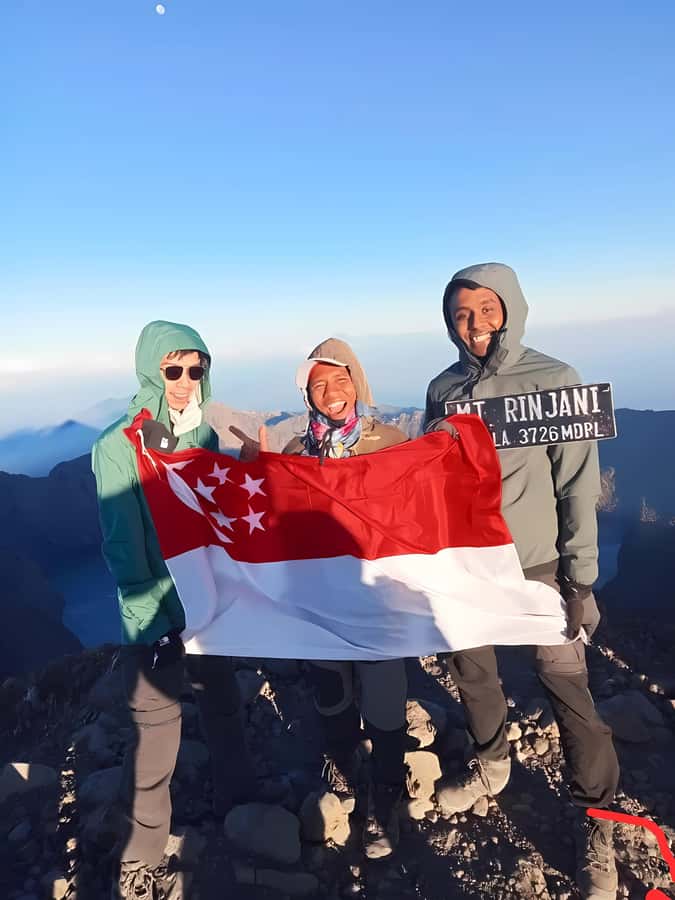trekking mount rinjani summit join in group tour - What to pack: don’t show up underprepared