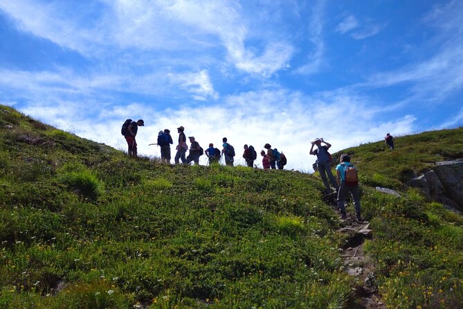 Trekking on the roof of Tuscany - Guides: The Difference Between Walking and Learning