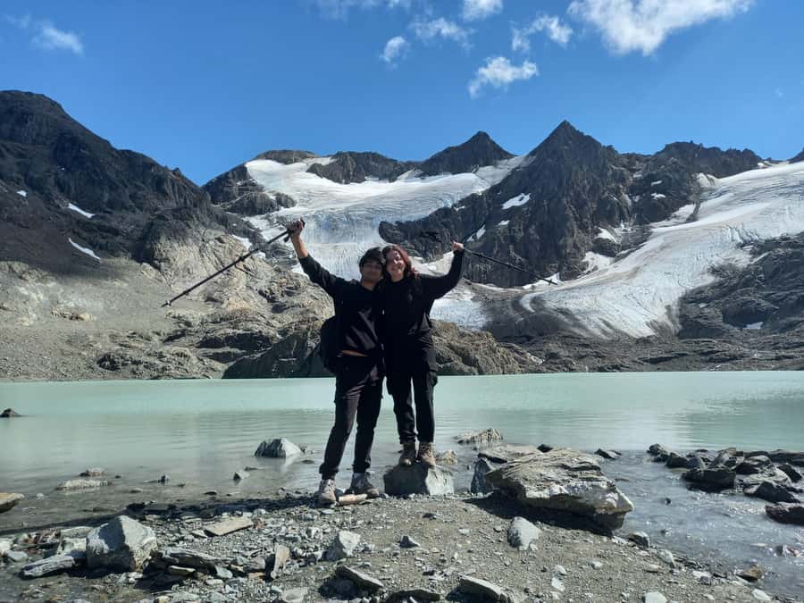 Trekking to Vinciguerra glacier and Tempanos lagoon - The trails themselves: steep climbs, meltwater lines, and lots of mud