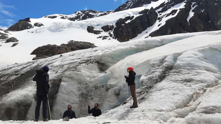 Trekking to Vinciguerra glacier and Tempanos lagoon - Reaching the ice: what the glacier segment feels like