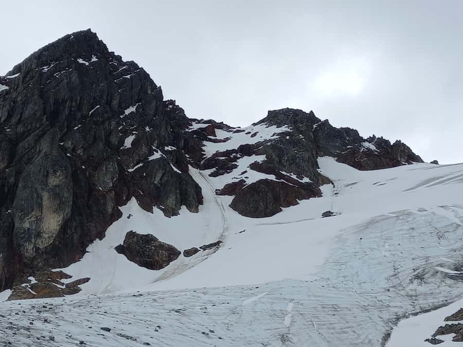Trekking to Vinciguerra glacier and Tempanos lagoon - Lunch by the icebergs: what you get and why it’s timed well