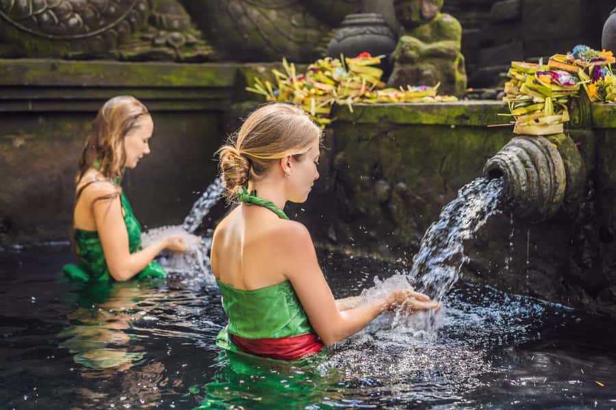 Ubud: Rice Terrace, Holy Water Temple & Waterfalls Trek Tour - Kanto Lampo Waterfall: Tiered Falls and Strong Photo Moments