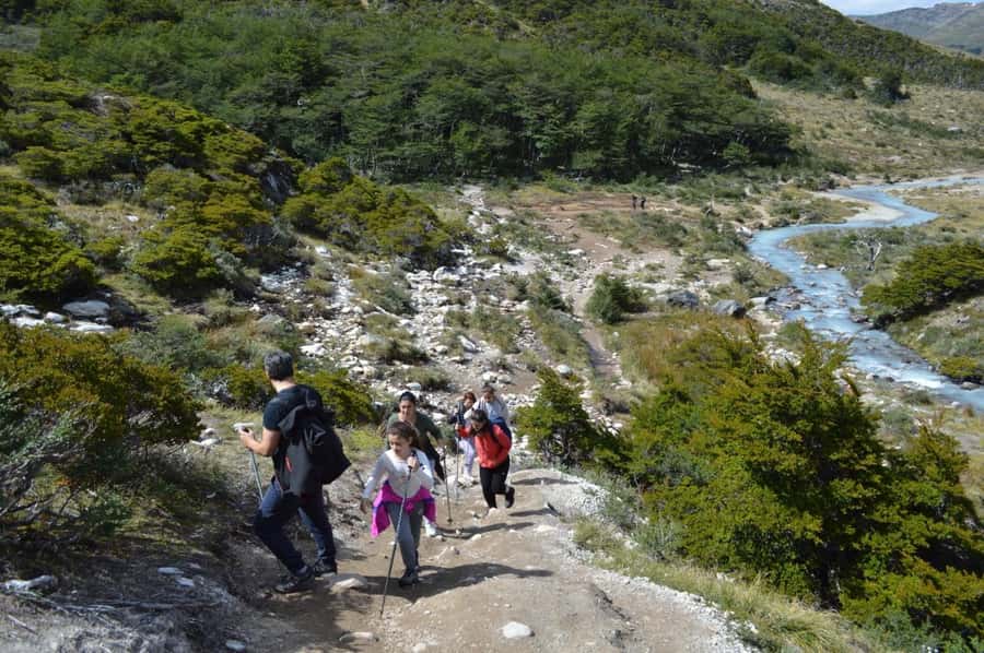 Ushuaia: Laguna Esmeralda Guided Trek with Box Lunch - Key takeaways before you go