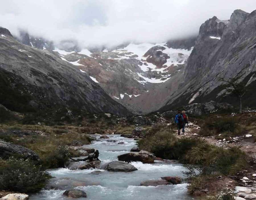 Ushuaia: Laguna Esmeralda Guided Trek with Box Lunch - Box lunch details: included food, portion reality, and restrictions