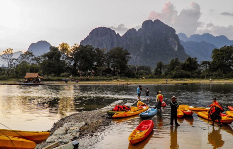 Vang Vieng: Kayaking&Water Cave&Tham Chang&Blue Lagoon 1 - Tham Chang Cave hiking: the stretch that balances the water