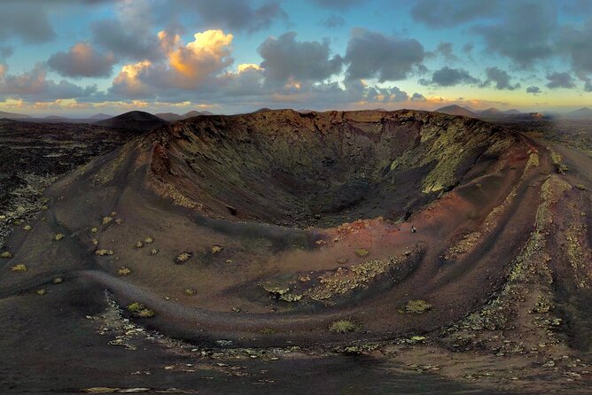 Volcano Trekking Tour (Timanfaya eruptions) - Key Points That Make This Trek Worth It